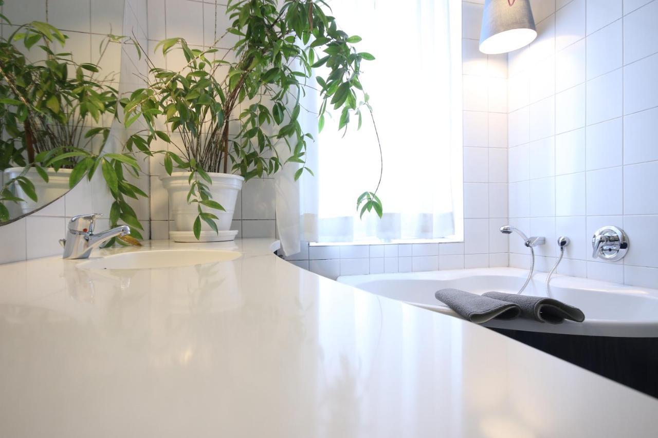 Moderne Studio Apartments Und 4 Zimmer Wohnungen In Oberhausen, Ideal Fuer Geschaeftsreisende Und Monteure Exterior foto