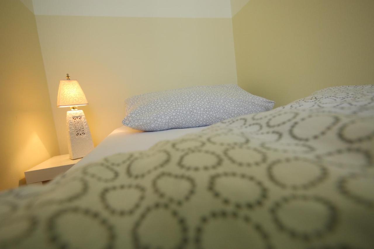 Moderne Studio Apartments Und 4 Zimmer Wohnungen In Oberhausen, Ideal Fuer Geschaeftsreisende Und Monteure Exterior foto