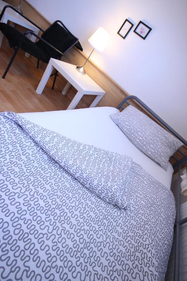 Moderne Studio Apartments Und 4 Zimmer Wohnungen In Oberhausen, Ideal Fuer Geschaeftsreisende Und Monteure Exterior foto